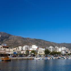 Nea Stira 13 hotels with parking