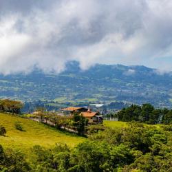 Heredia 37 hotels with parking