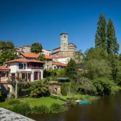 Clisson 4 family hotels