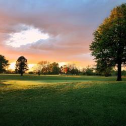 Emporia 18 otoparklı otel