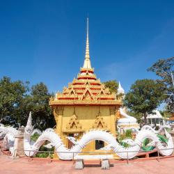 カーラシン 6軒の駐車場付きホテル