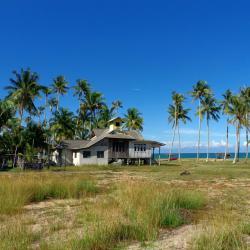Marang 81 hotels with parking