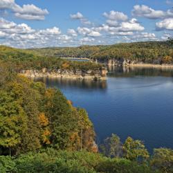 Summersville 9 hotels amb aparcament