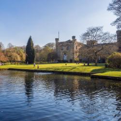 Burnley 80 hotels with parking