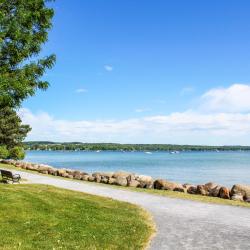Canandaigua 12 cheap hotels