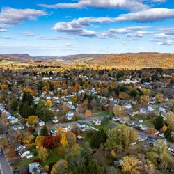 Cortland 19 hotels