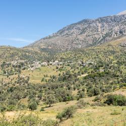 Kourouta 5 hot&eacute;is com banheiras de hidromassagem