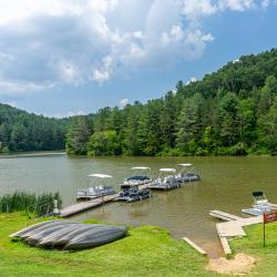 Athens 4 hot&eacute;is com banheiras de hidromassagem