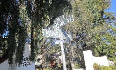 Munras Avenue – hotely