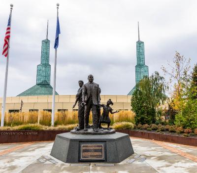 Lloyd District/Convention Center