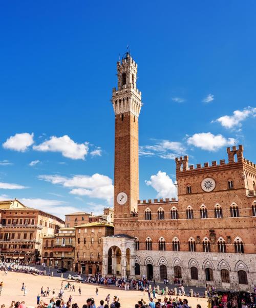 Quận ở Siena nơi khách hàng thường xuyên lưu trú.