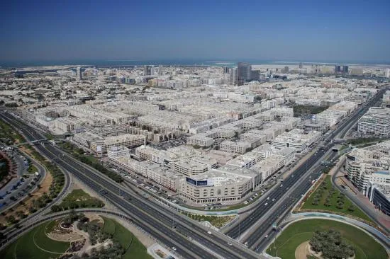 tourist book dubai