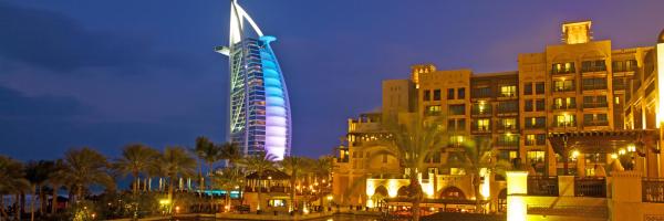 Dubai Hotel Booking: Top Deals & Luxe Stays!