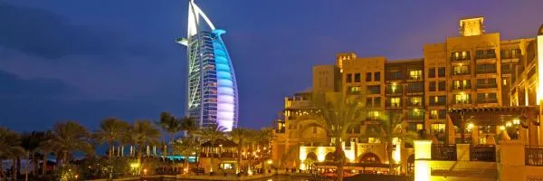 book tours dubai Description for a11y