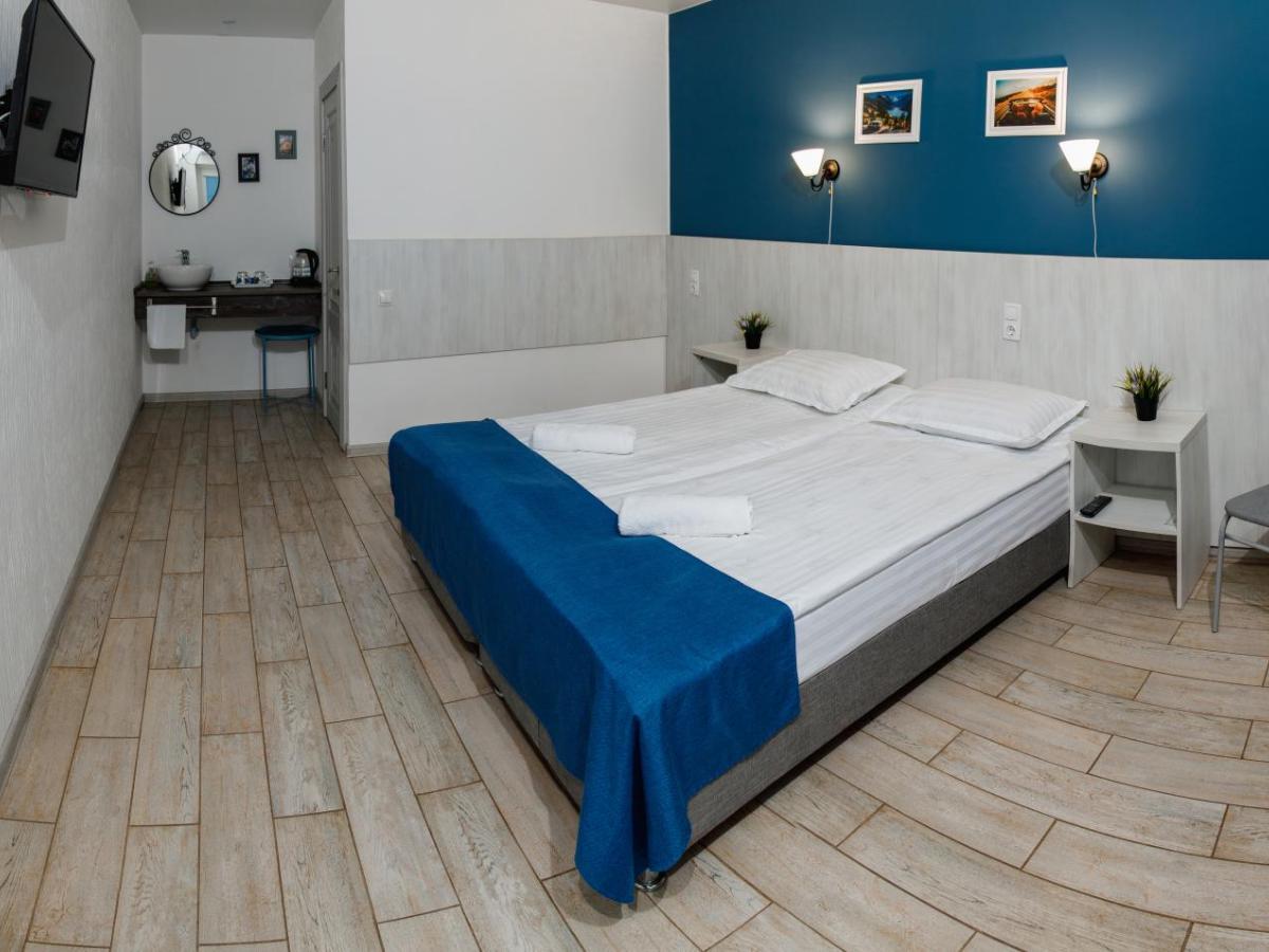 Гостиница тихий дворик кирс. Мини отель бриг санкт-петербург 10 линия васильевского. Отель тихий дворик. Мини-гостиница «тихий дворик». Отель тихий дворик.