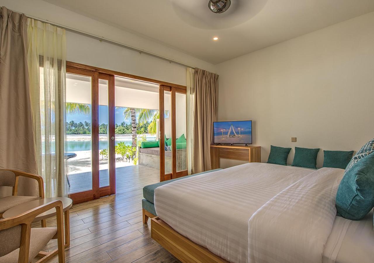 Villa with Lagoon View, photo 1
