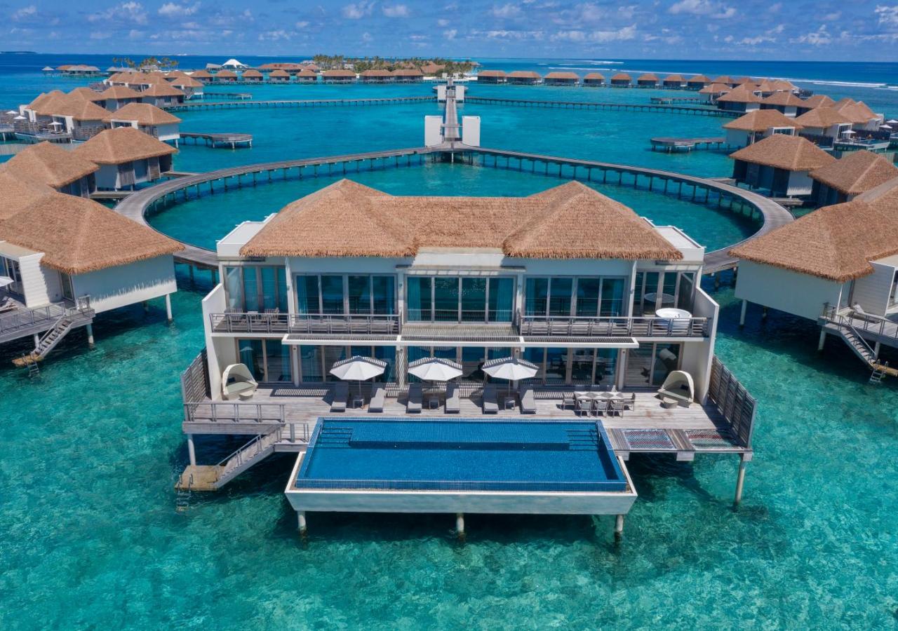 Three Bedroom Overwater Royal Residence, photo 1