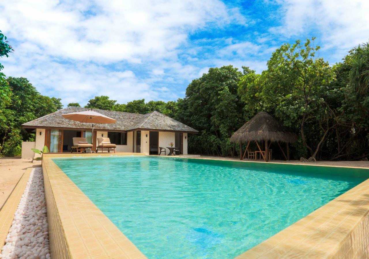 Deluxe Sunset Beach Villa with Pool, photo 1