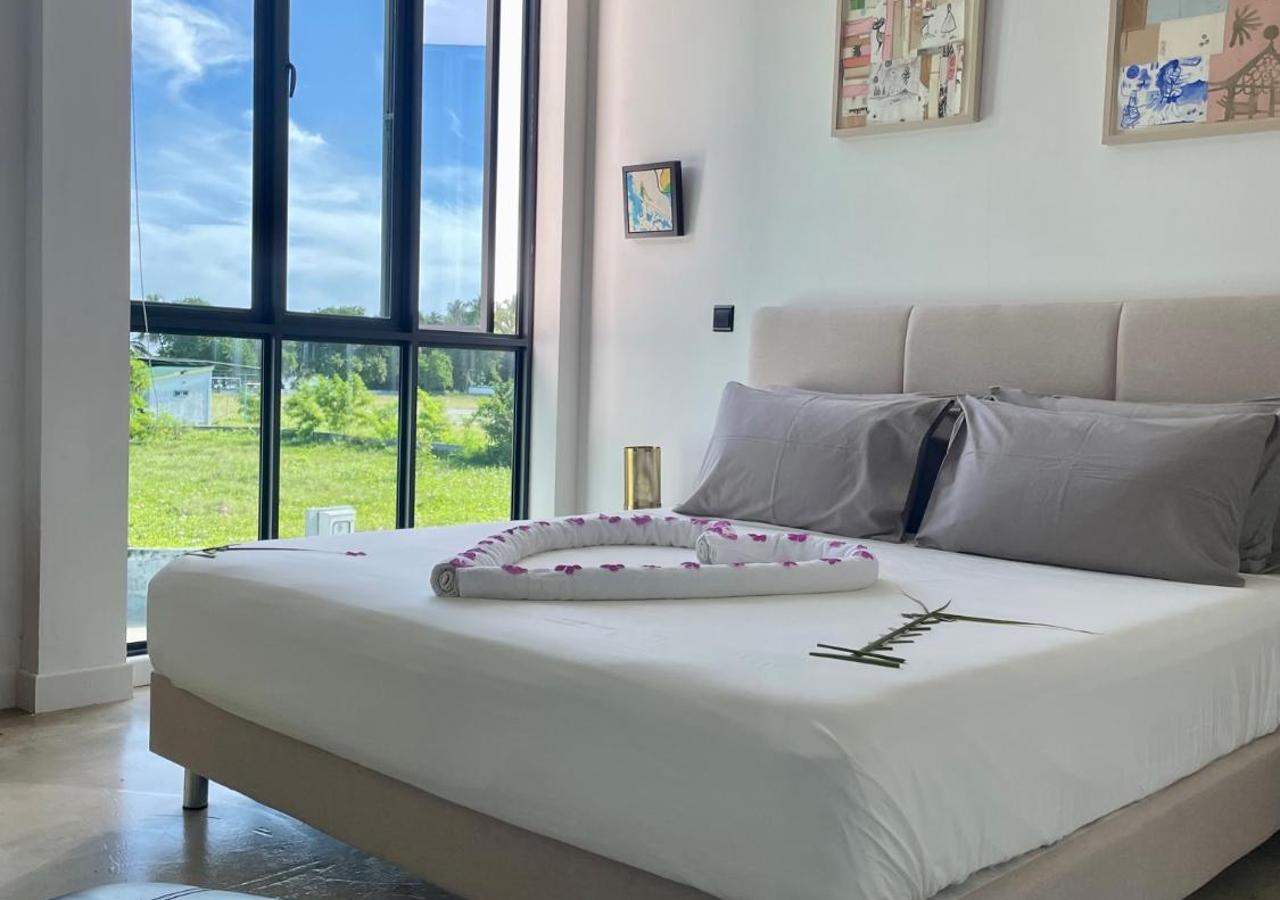 Apartment with Sea View, photo 1