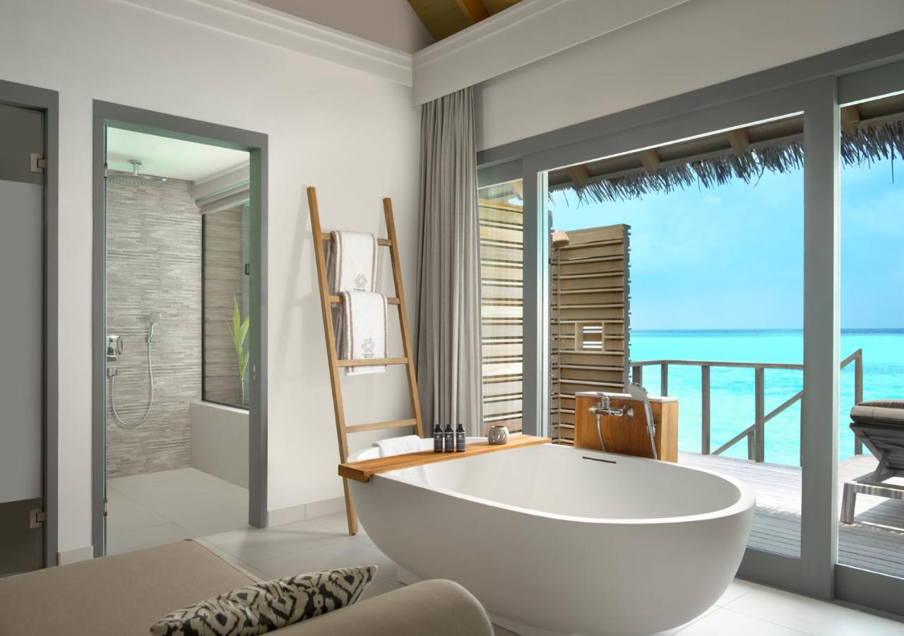 Over Water Villa, photo 1