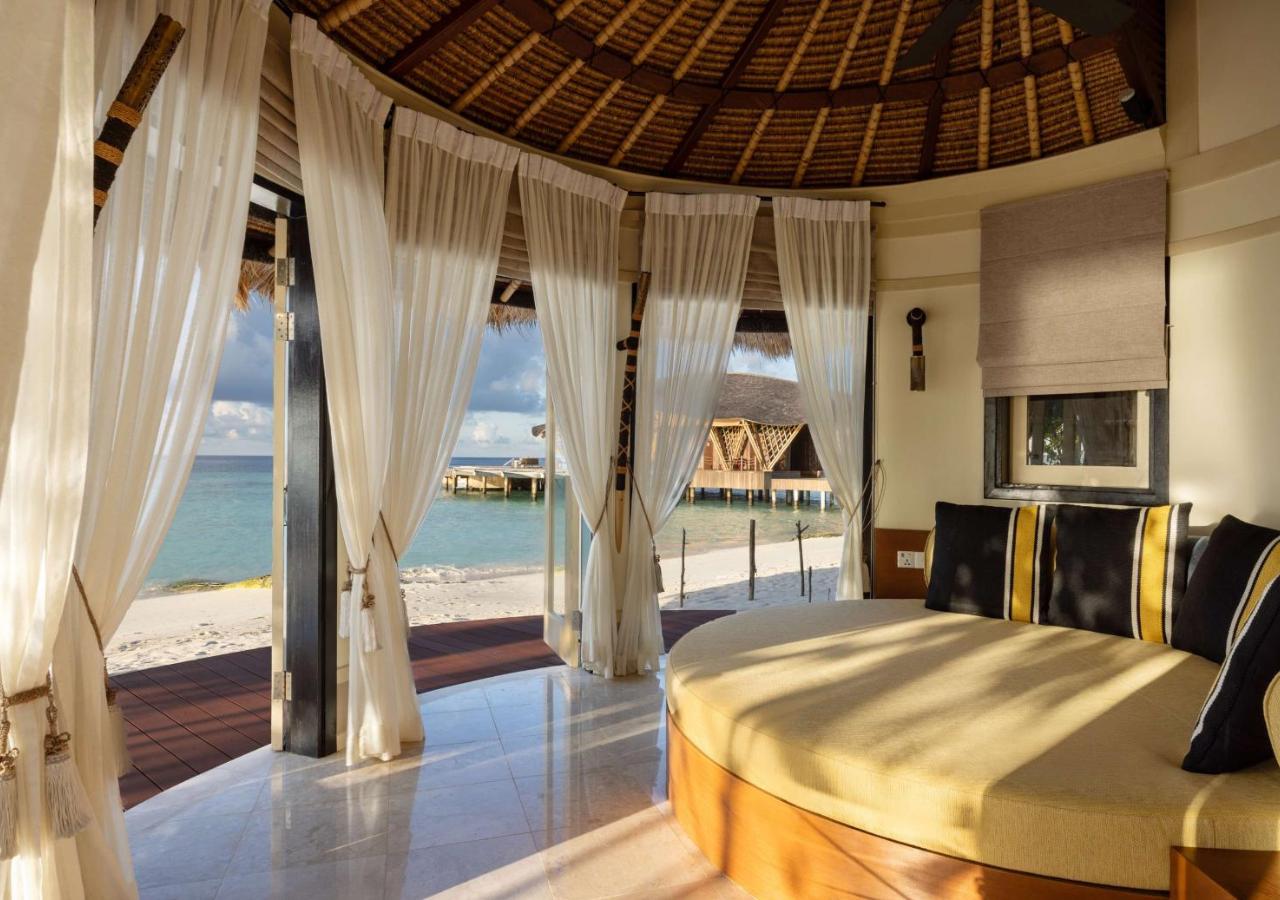 Grand Beachfront Pool Villa, photo 1