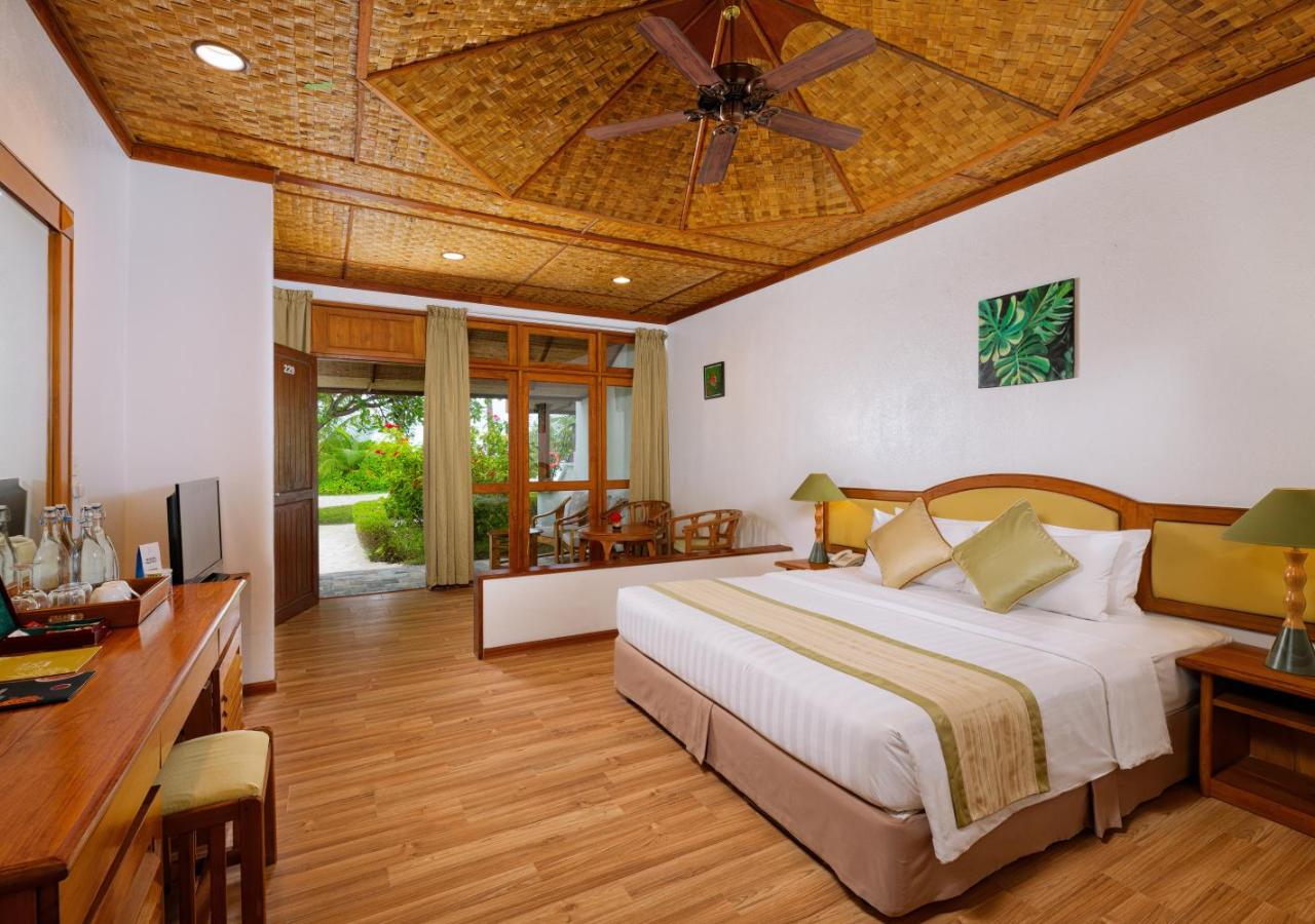 Standard Beachfront Room, photo 1