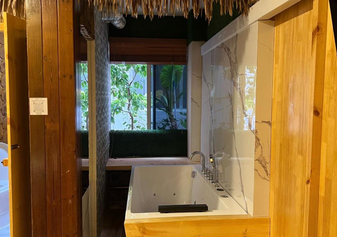 Deluxe Double Room with Bath, photo 1