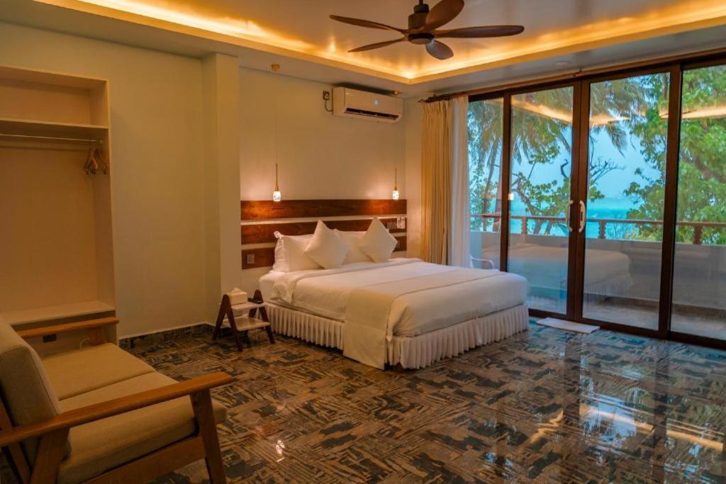 Family Room with Sea View, photo 1