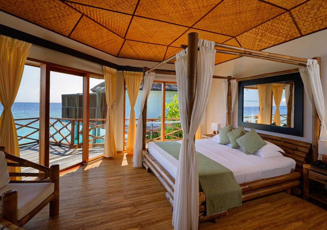 Water Bungalow, photo 1