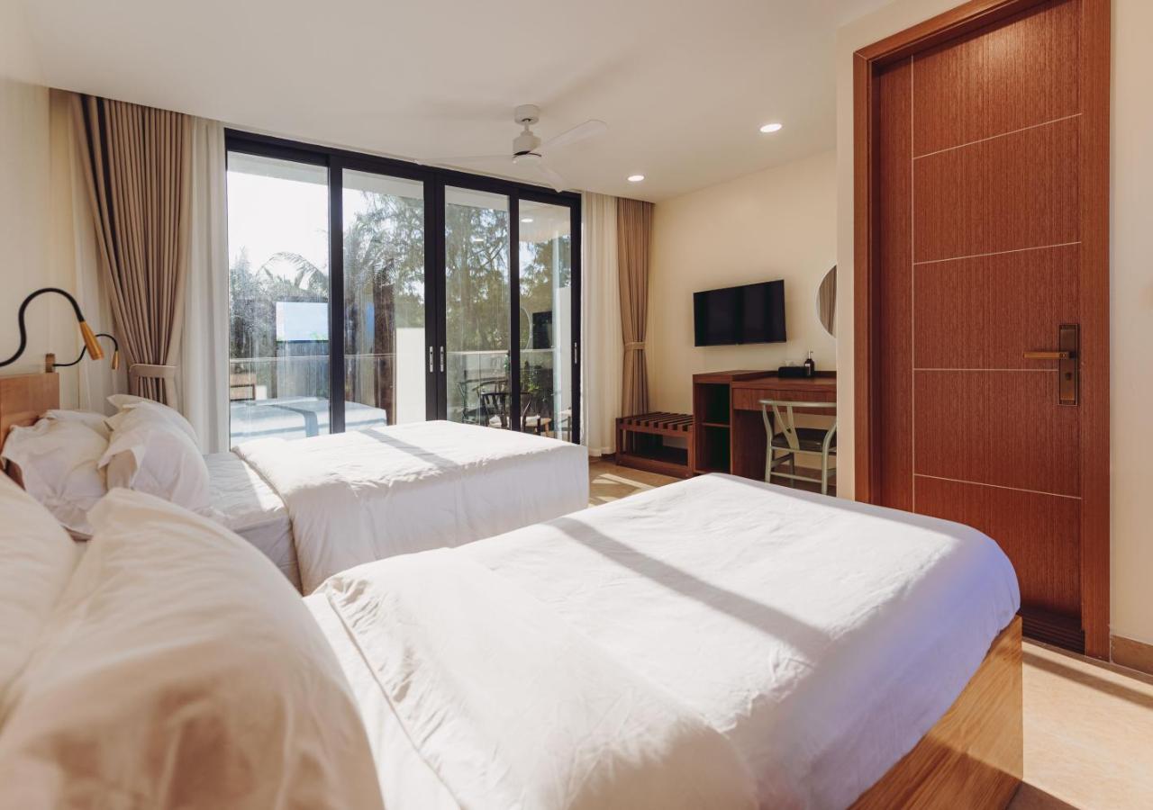 Family Room, photo 1