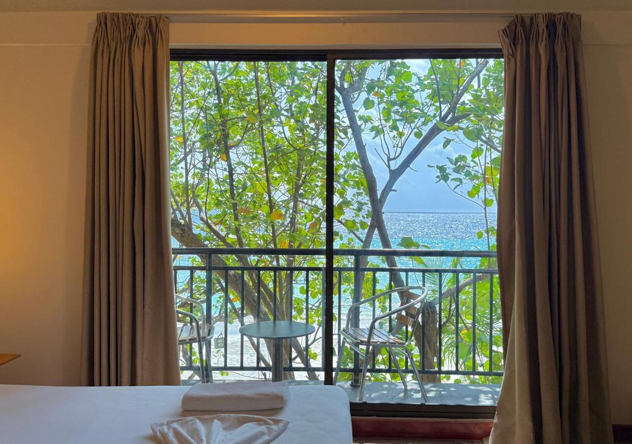 Deluxe Double or Twin Room with Sea View, photo 1