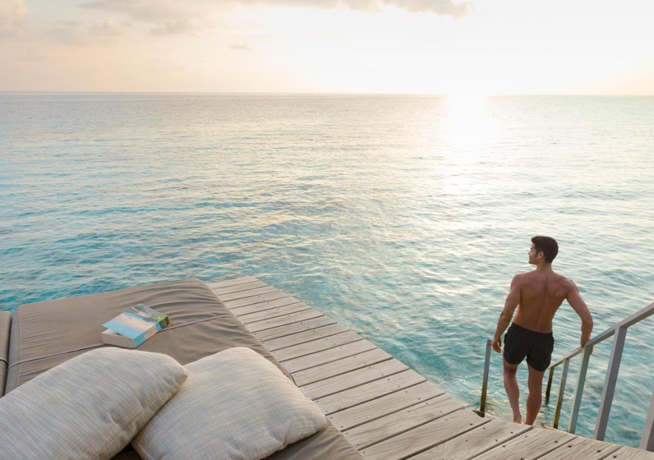 Sunset Overwater Villa King, photo 1
