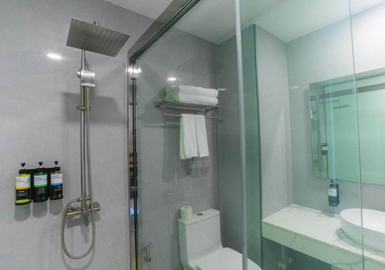 Deluxe Double or Twin Room with City View, photo 1