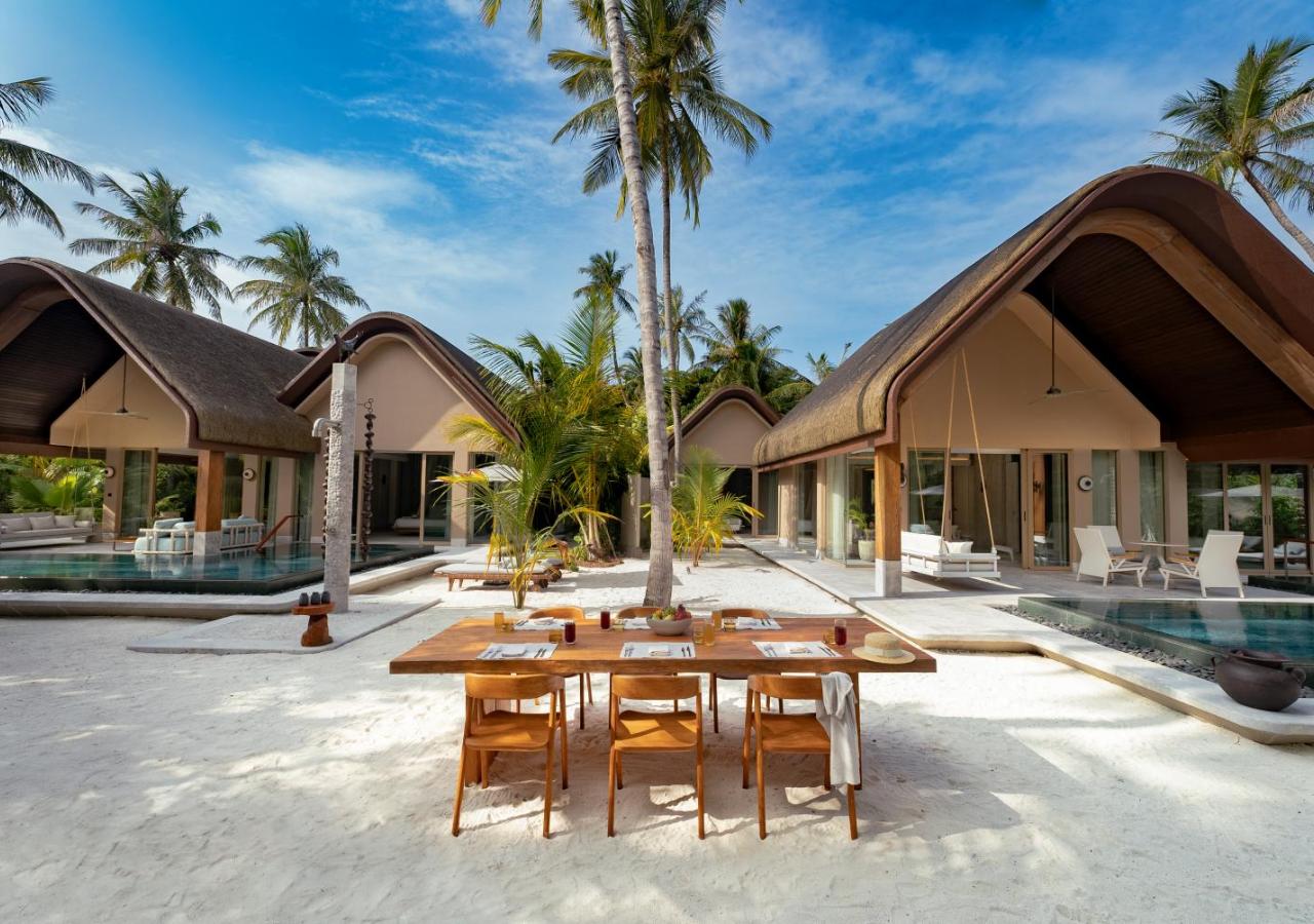 Four Bedroom Beach Residence with Two Pools, photo 1