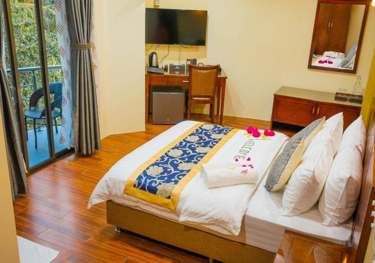 Deluxe Double or Twin Room with Balcony, photo 1
