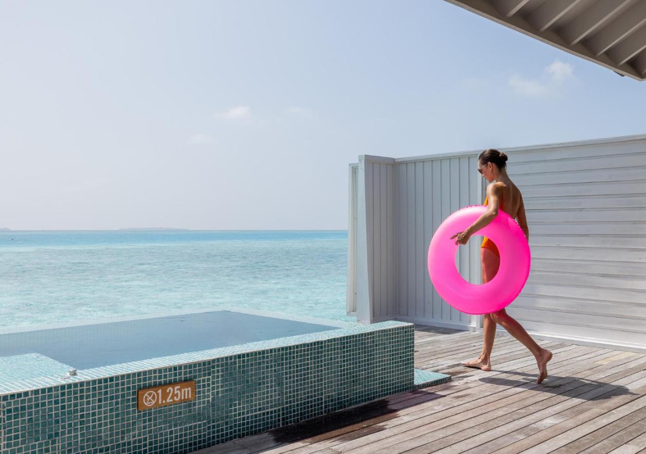 Lagoon Overwater Villa, photo 1