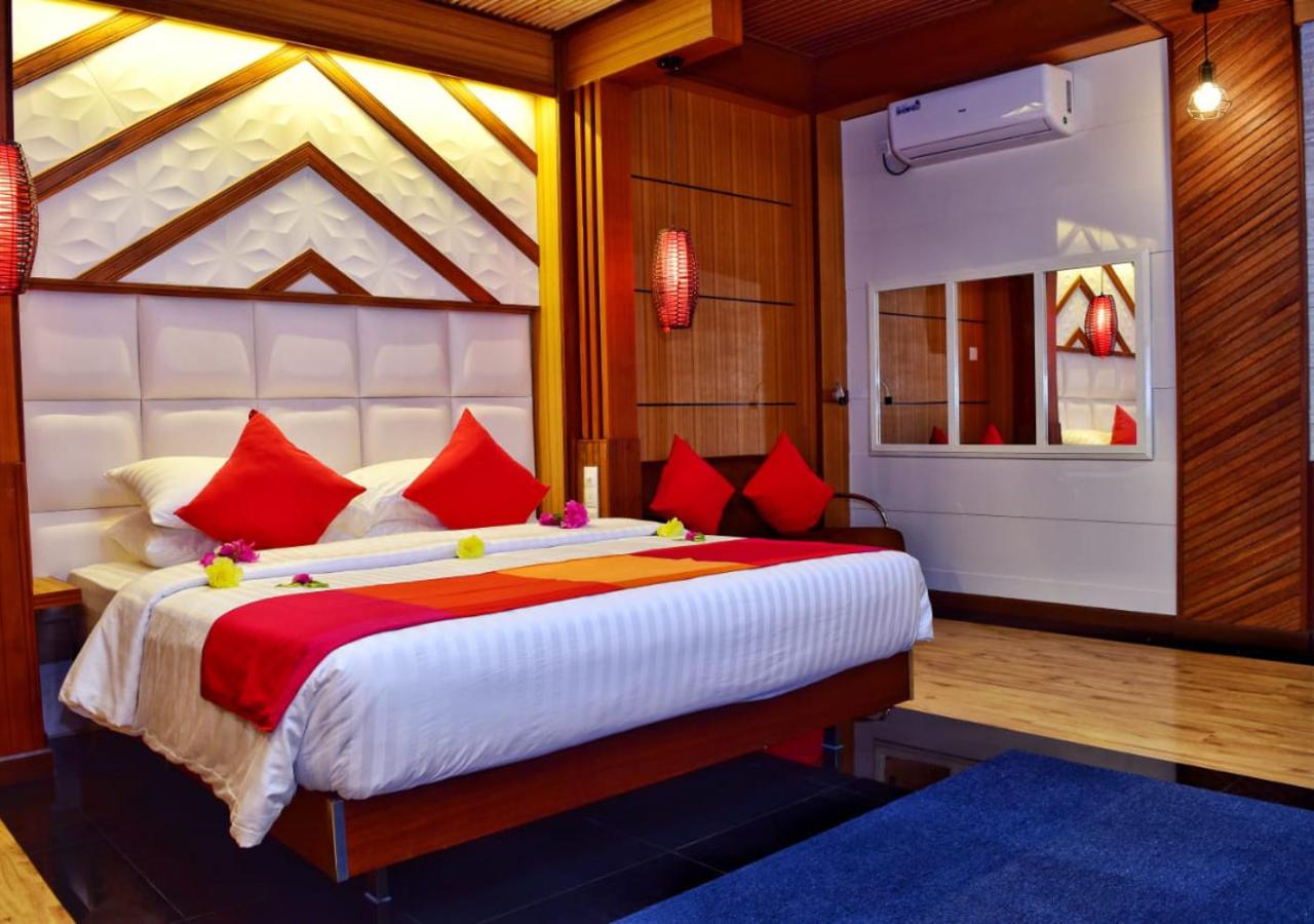 Deluxe King Room, photo 1