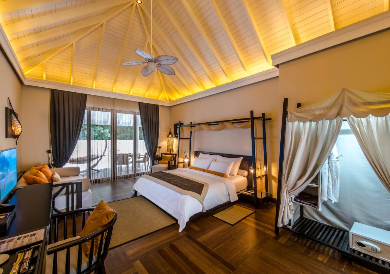 Garden Villa with Personalized Butler Service - Up to 2 children under 15 dine free with accompanying parents (subject to villa occupancy limits) and receive th, photo 1
