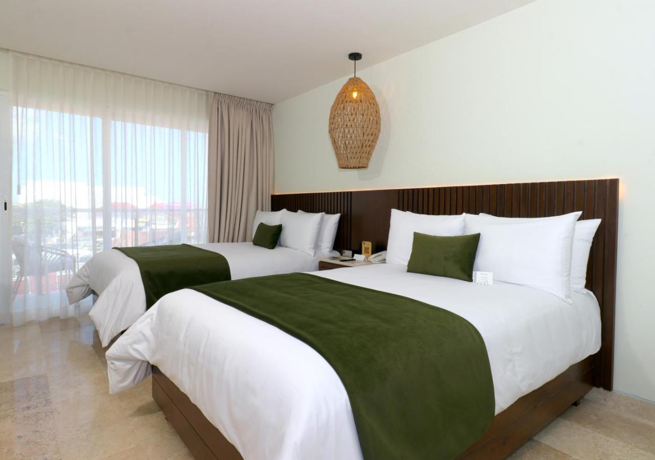 Room image 1