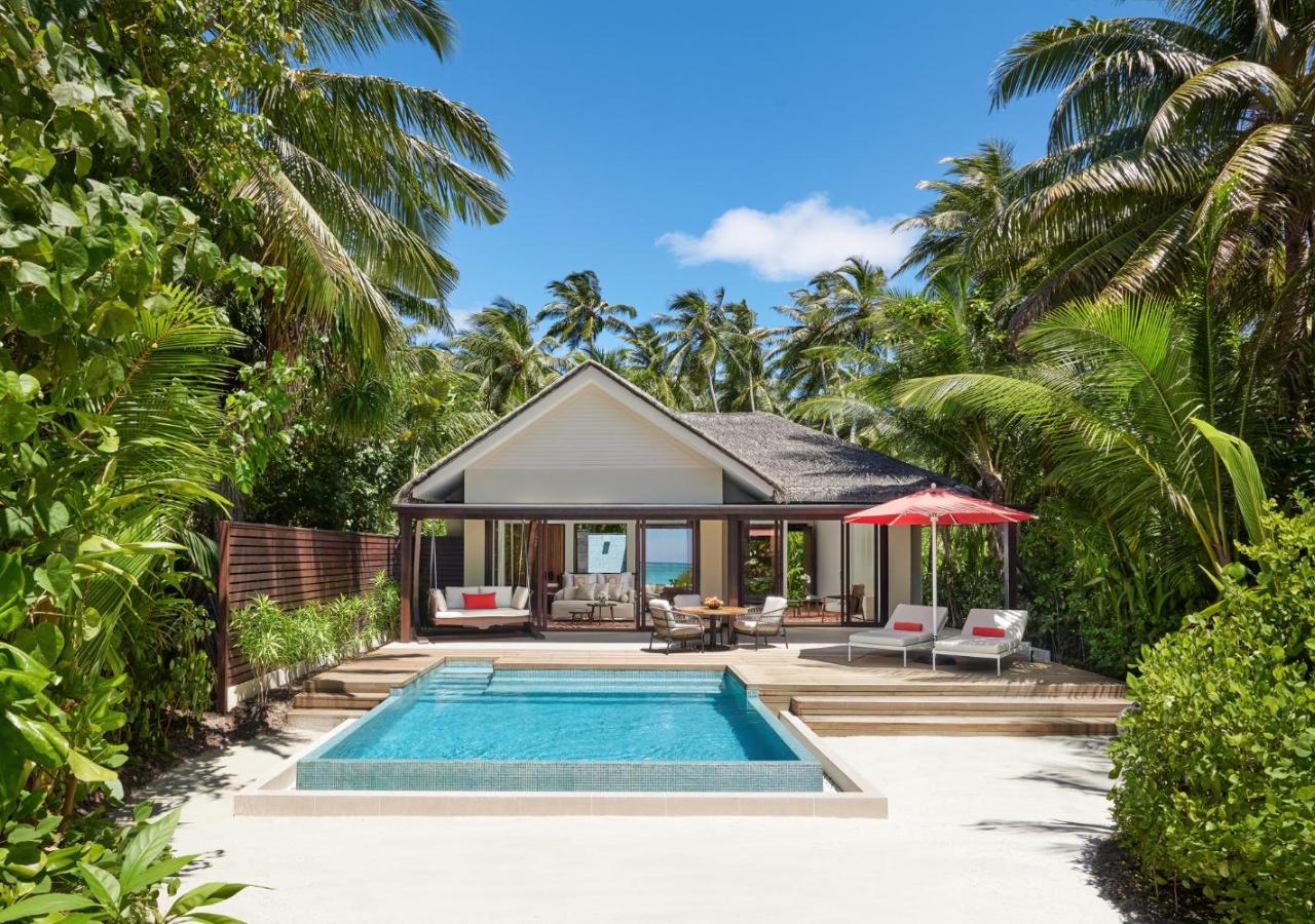 Deluxe Family Beach Pool Villa, photo 1