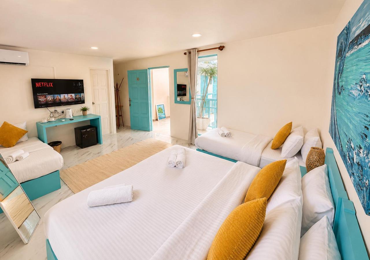 Deluxe Family Room, photo 1