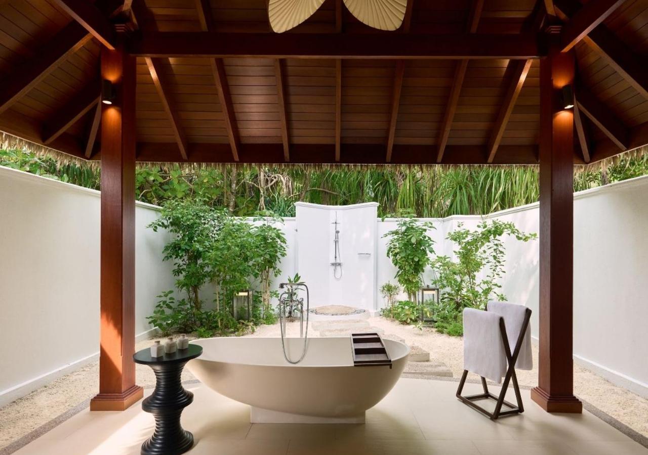 Beach Villa, 122sqm, Beachfront Access, Butler Service, photo 1