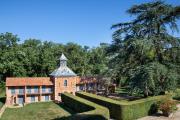 Domaine du Buc, Le Château