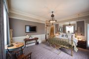 Cornhill Castle