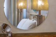 10GR Boutique Hotel & Wine Bar