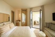 White Pebble Suites
