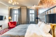 Grand Poet Hotel and SPA by Semarah