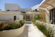White Pebble Suites