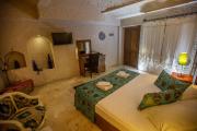 Hermes Cave Hotel