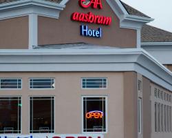 Aashram Hotel by Niagara River